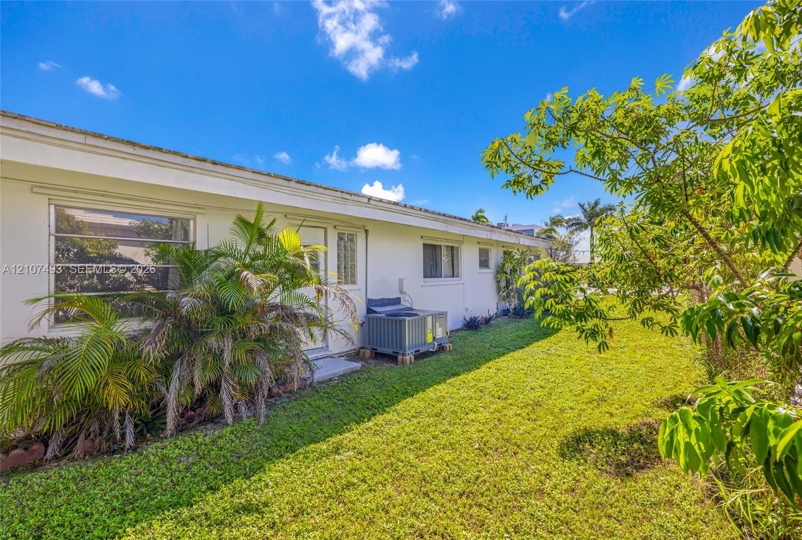 See details / 3299 sq. ft. $ 2026-10-15 0 Photo