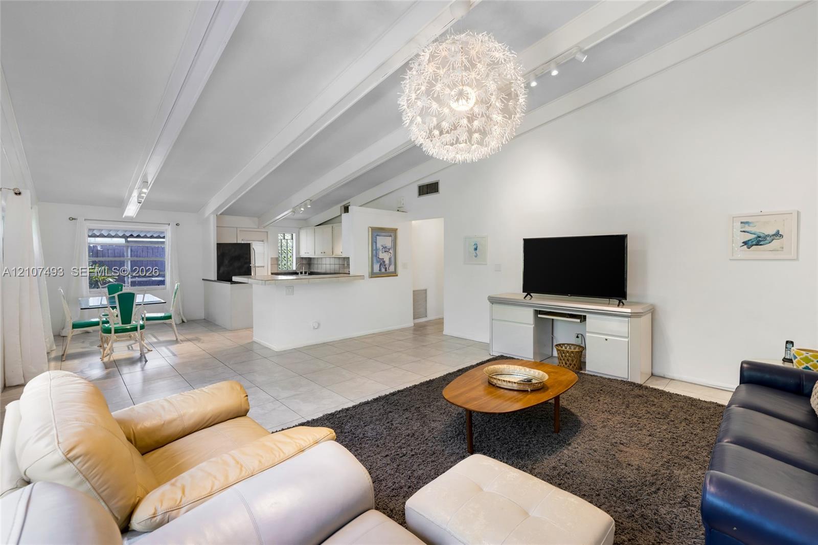 See details / 3299 sq. ft. $ 2026-10-15 0 Photo