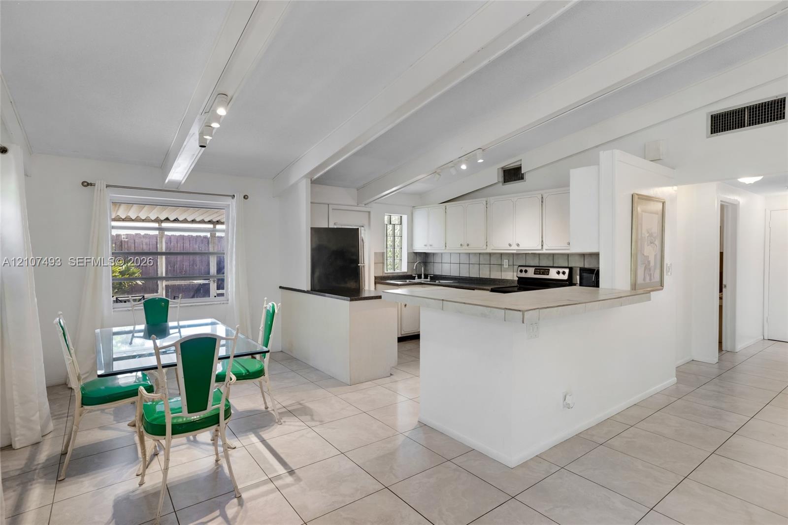See details / 3299 sq. ft. $ 2026-10-15 0 Photo