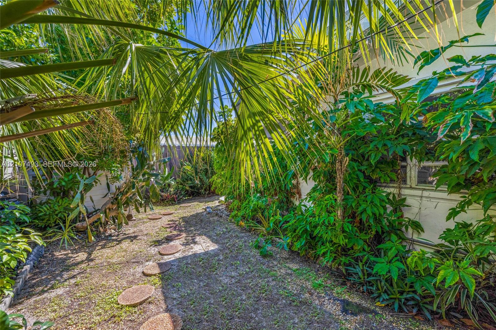 See details / 3299 sq. ft. $ 2026-10-15 0 Photo