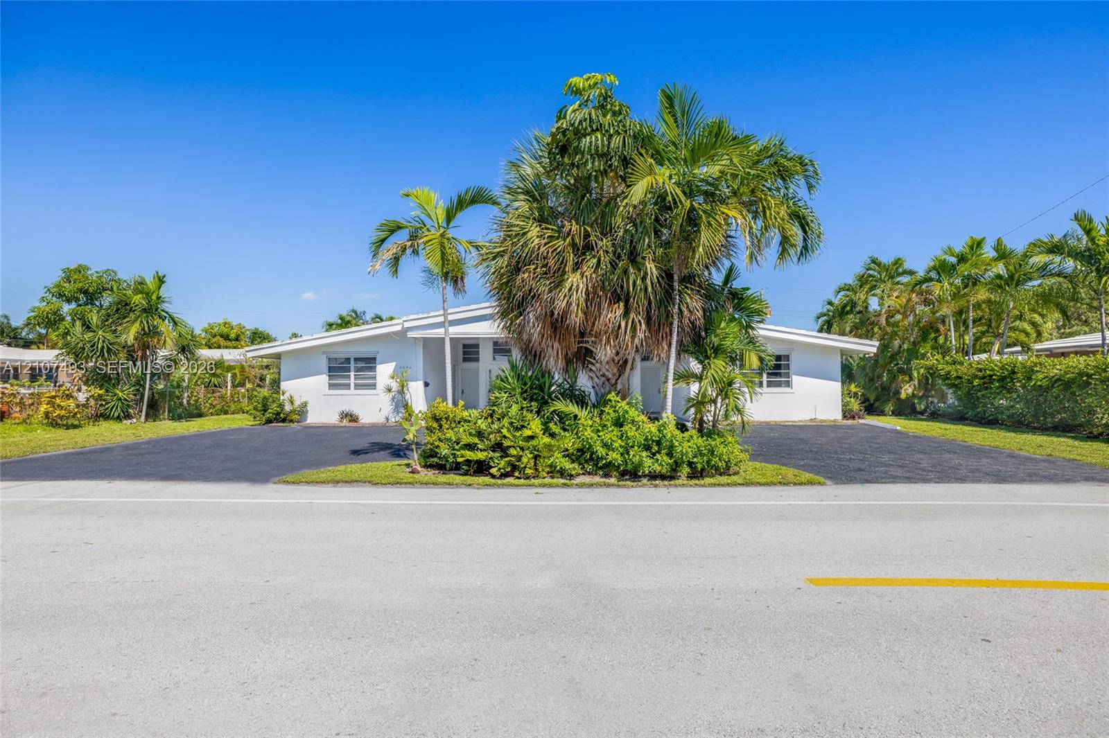See details / 3299 sq. ft. $ 2026-10-15 0 Photo