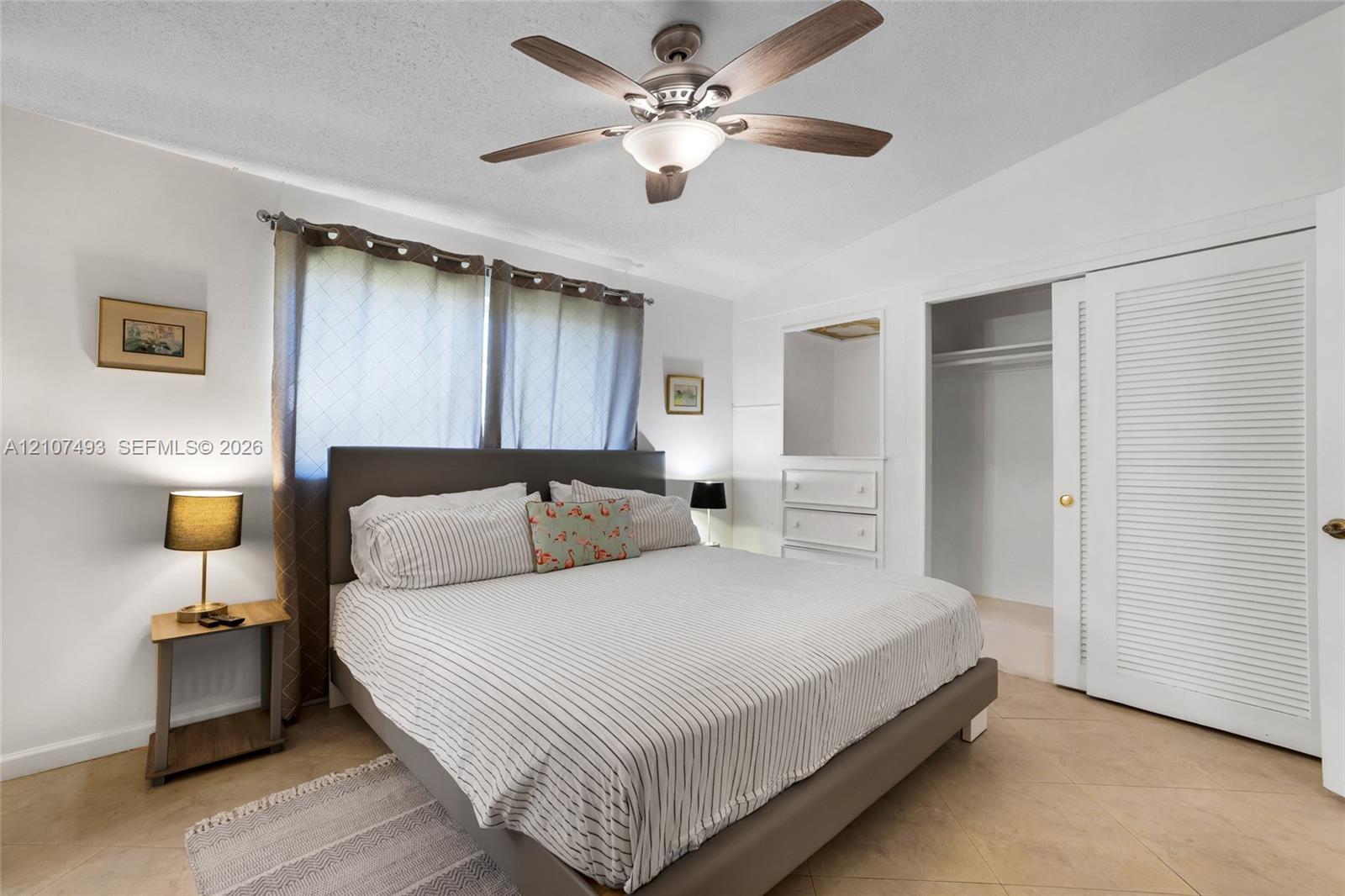 See details / 3299 sq. ft. $ 2026-10-15 0 Photo