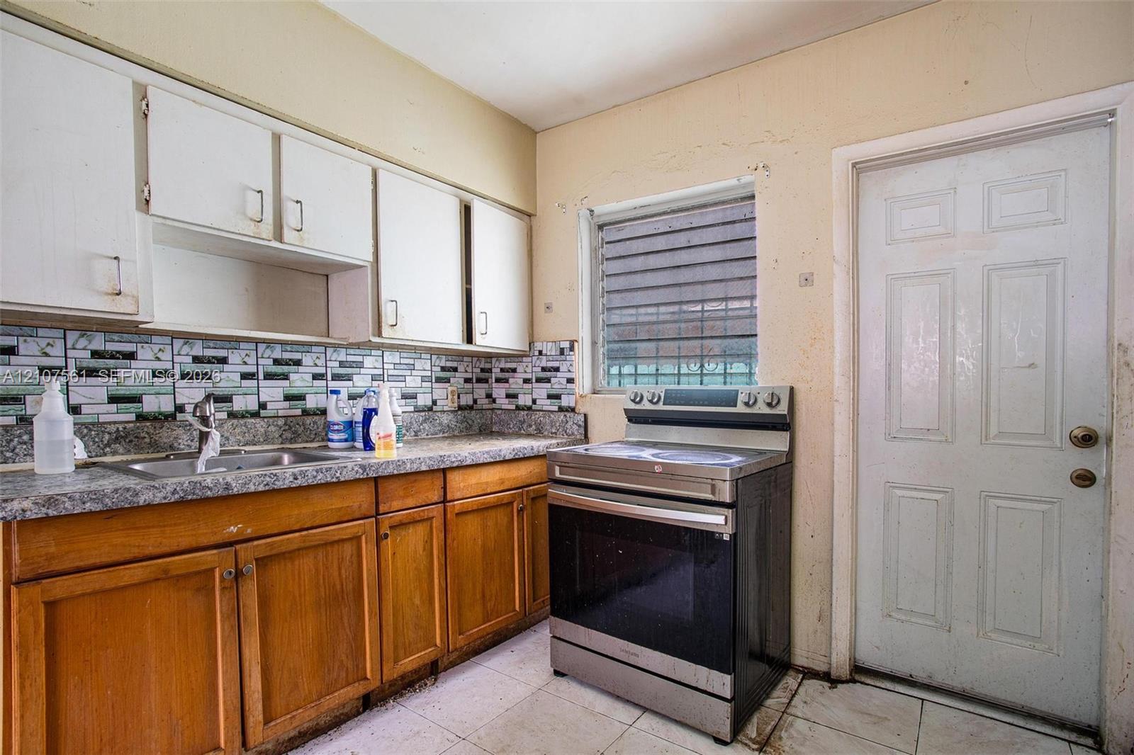 Ver detalles / 1512 sq. ft. $ 2026-10-15 0 foto