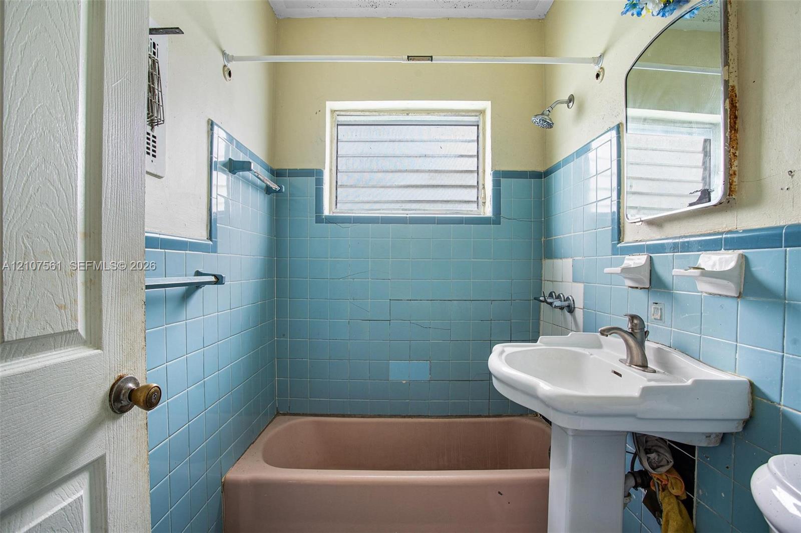 Ver detalles / 1512 sq. ft. $ 2026-10-15 0 foto