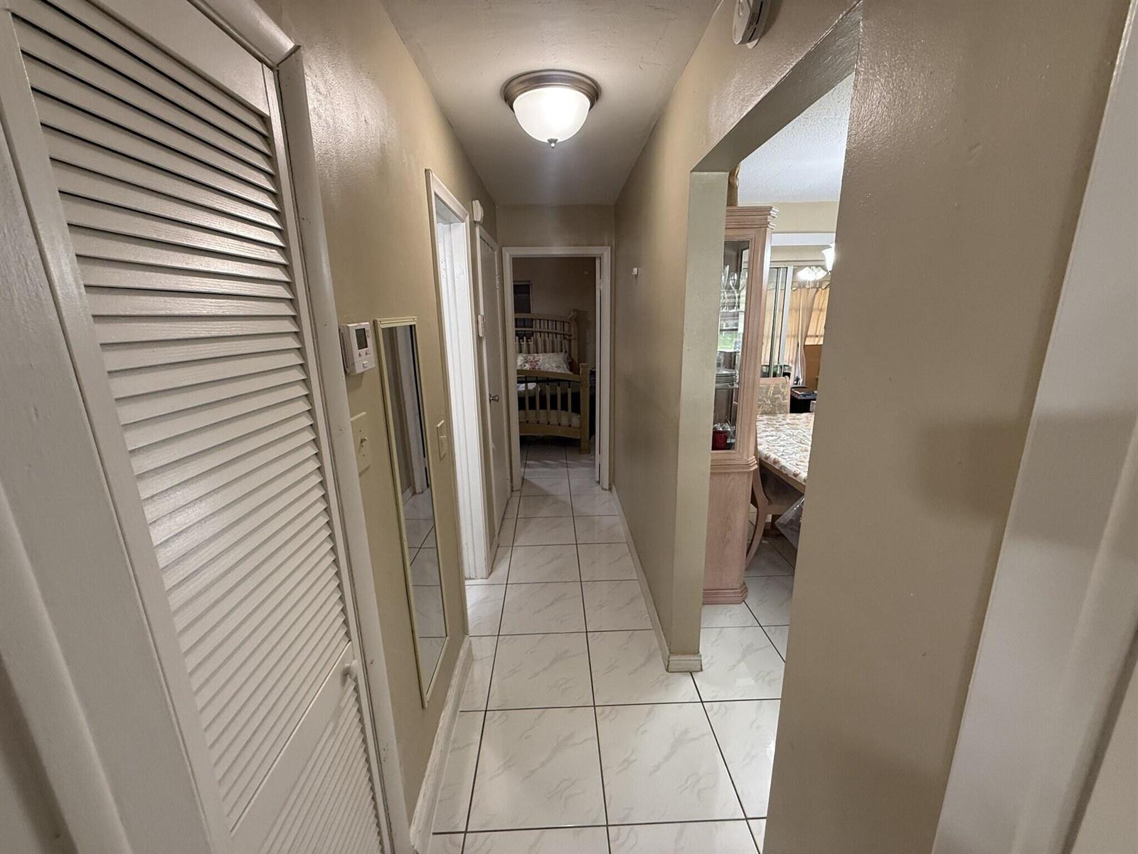 2287 2 / 1 1058 sq. ft. $ 2026-10-16 0 foto