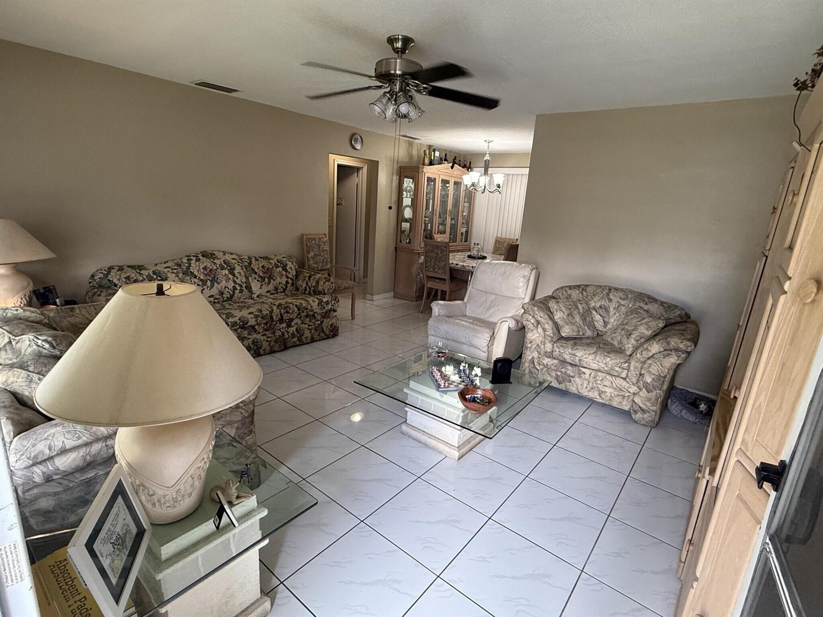 2287 2 / 1 1058 sq. ft. $ 2026-10-16 0 foto