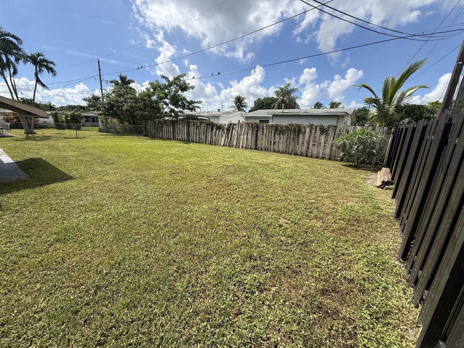 2287 2 / 1 1058 sq. ft. $ 2026-10-16 0 foto