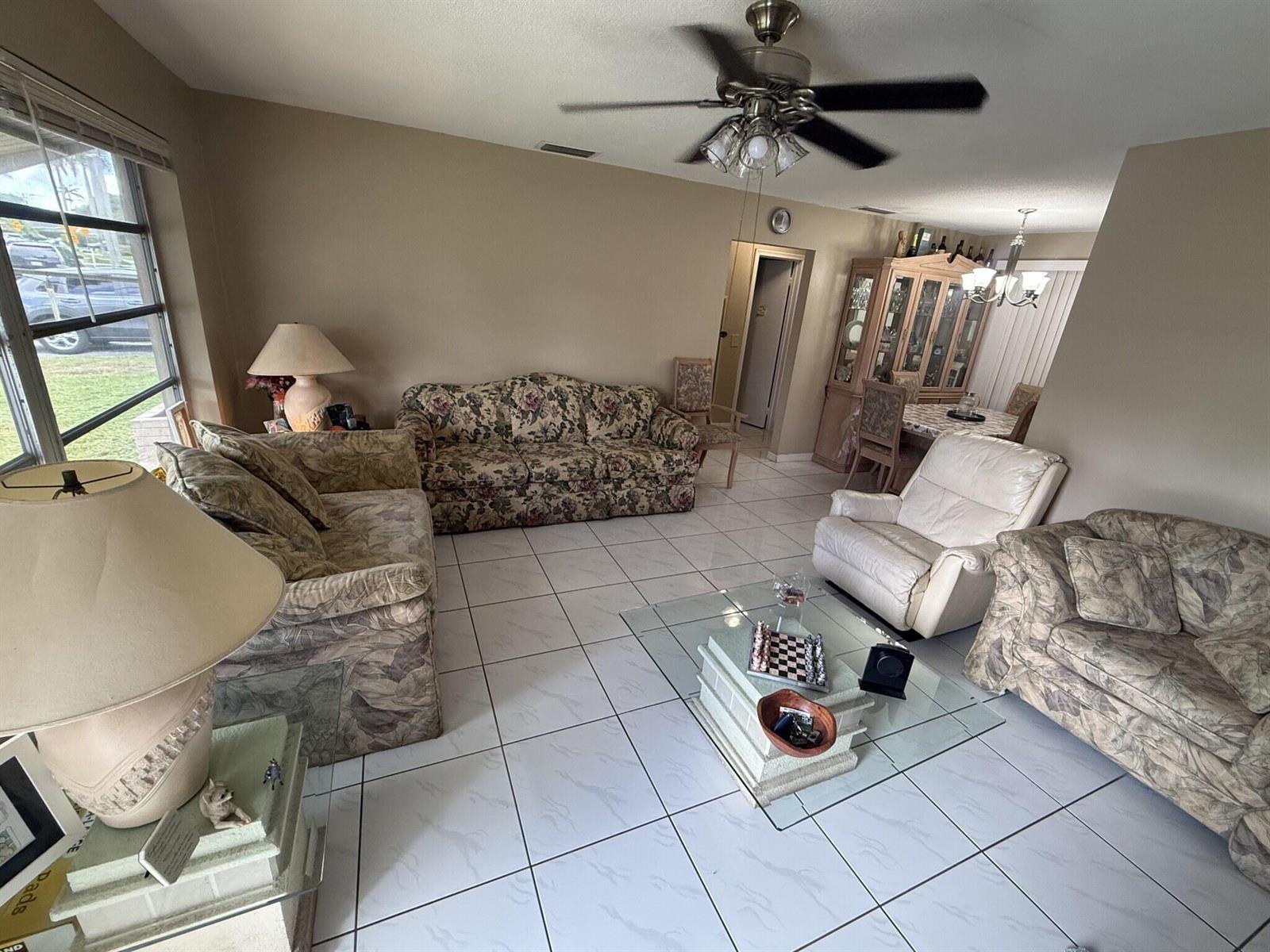 2287 2 / 1 1058 sq. ft. $ 2026-10-16 0 foto