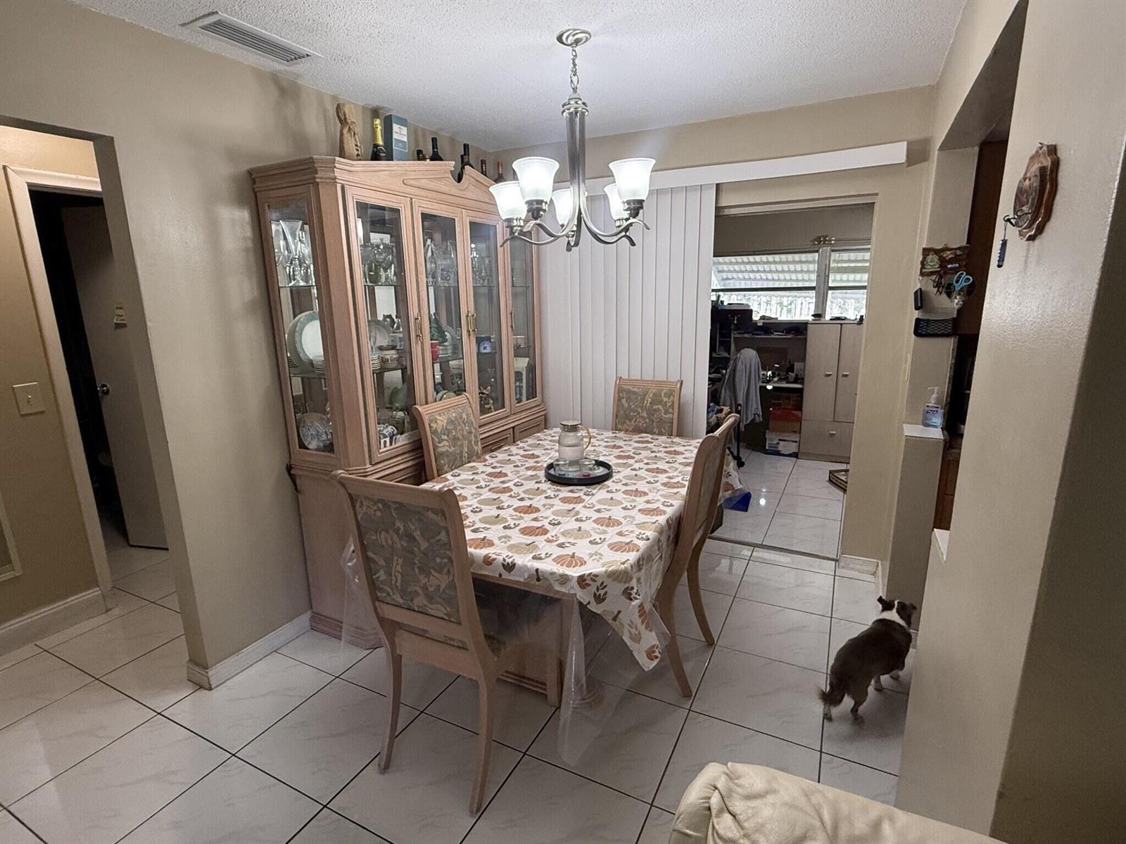 2287 2 / 1 1058 sq. ft. $ 2026-10-16 0 foto
