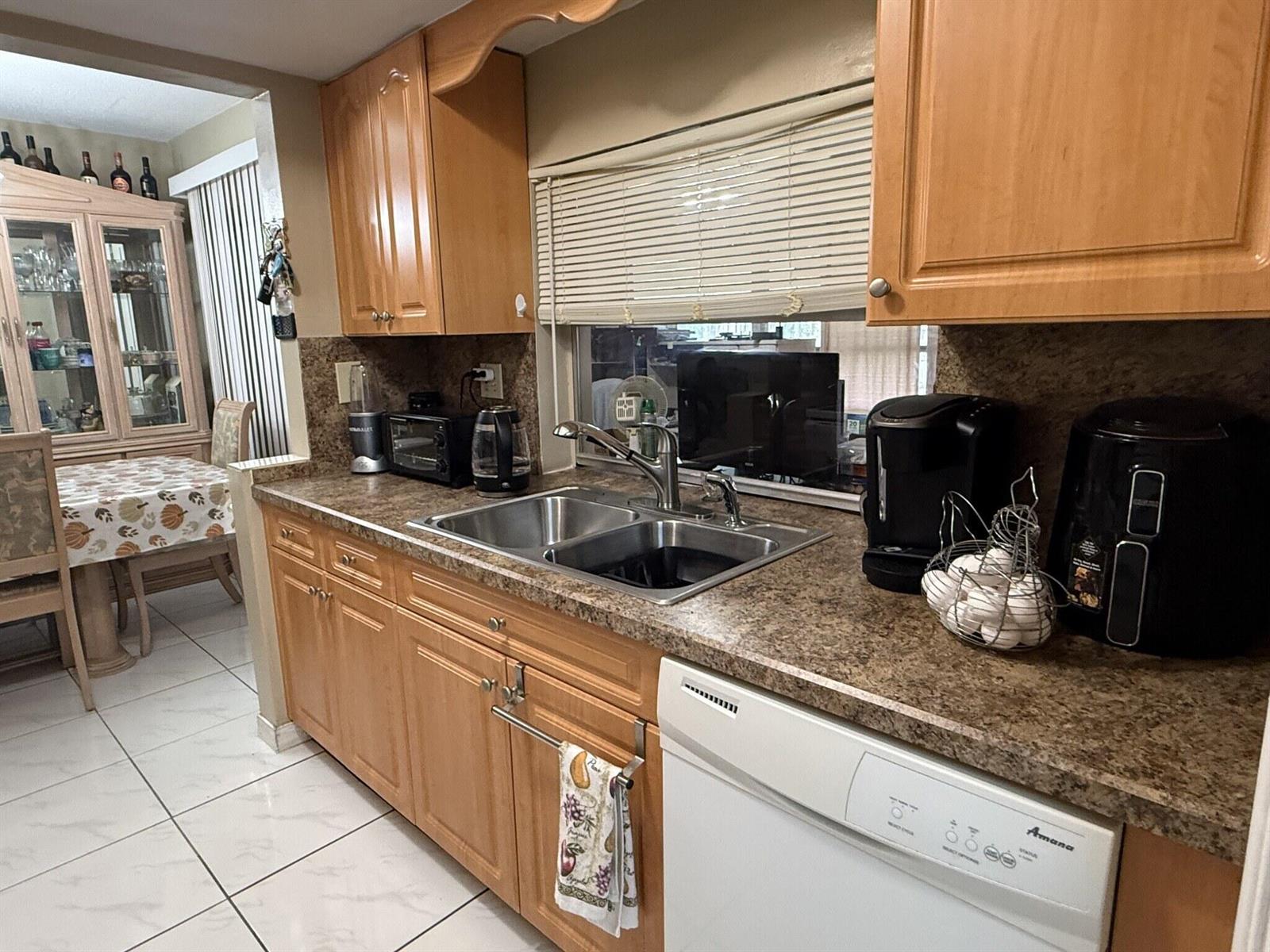 2287 2 / 1 1058 sq. ft. $ 2026-10-16 0 foto