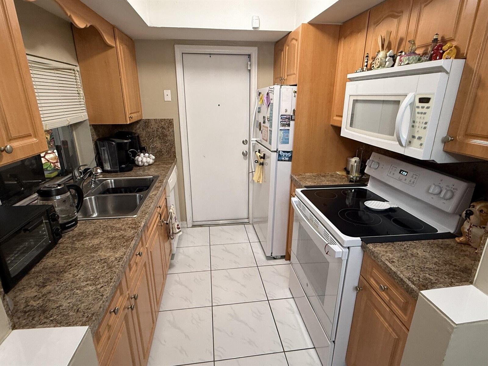 2287 2 / 1 1058 sq. ft. $ 2026-10-16 0 foto