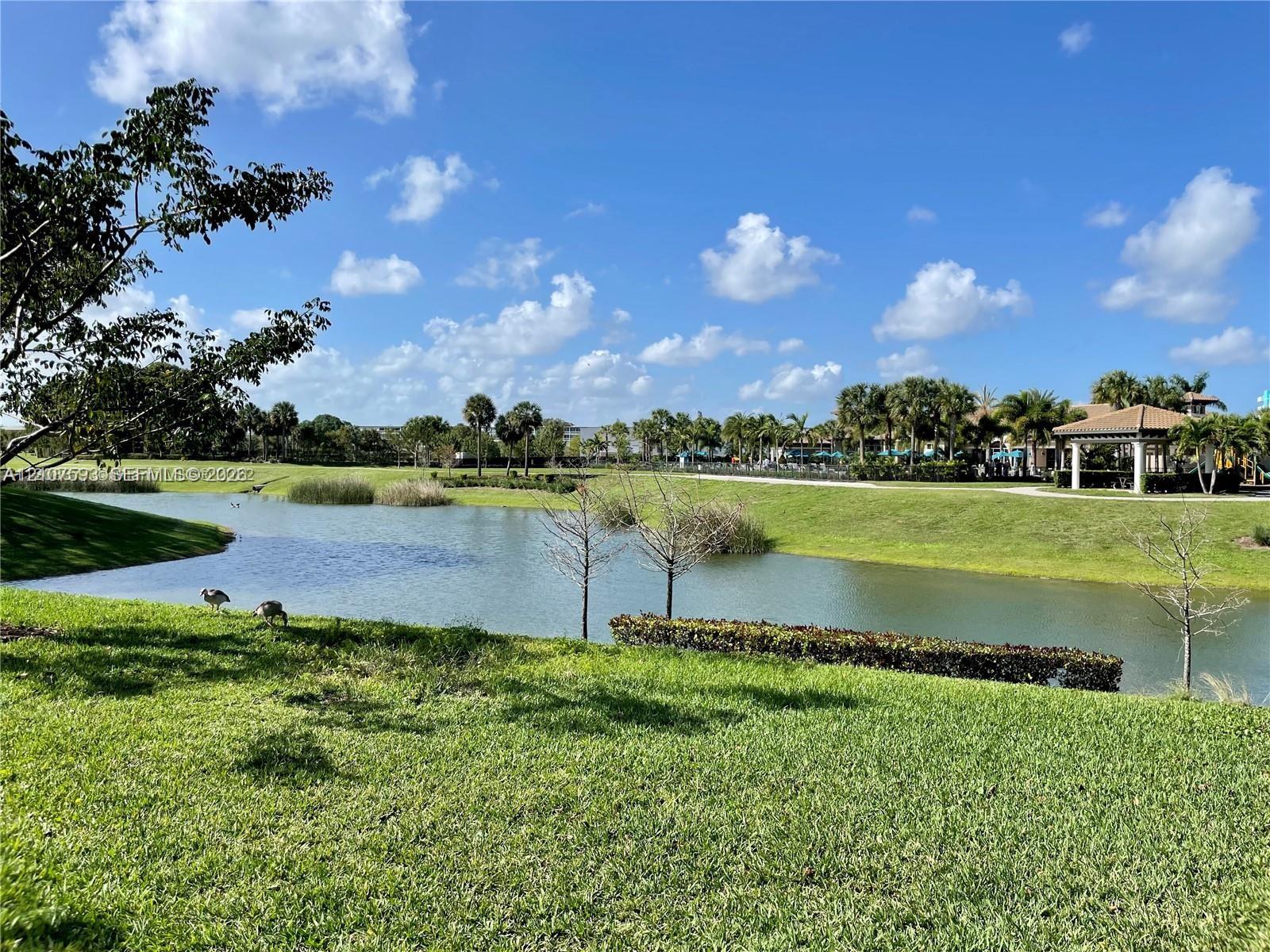 See details 4615 3 / 3 2220 sq. ft. $ 2026-10-15 0 Photo