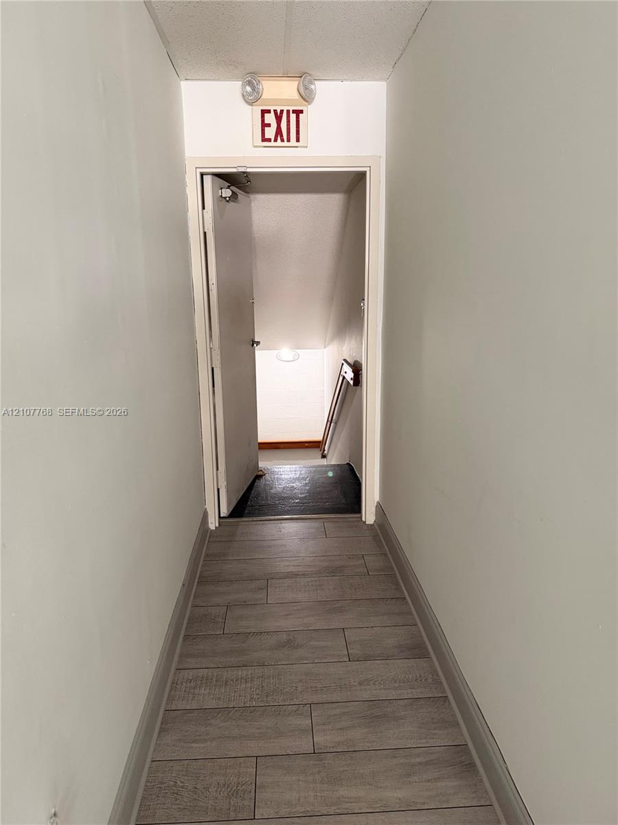 See details 20-1 / sq. ft. $ 2026-10-16 0 Photo