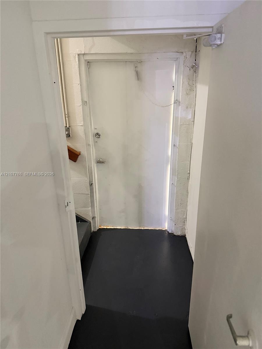 See details 20-1 / sq. ft. $ 2026-10-16 0 Photo