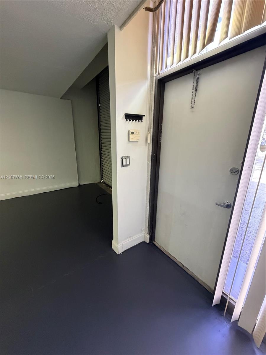 See details 20-1 / sq. ft. $ 2026-10-16 0 Photo