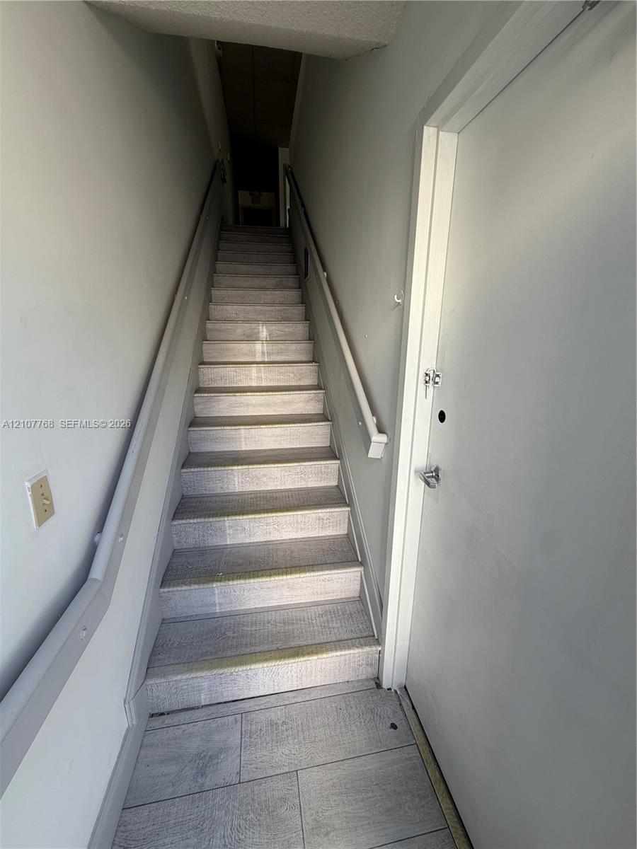 See details 20-1 / sq. ft. $ 2026-10-16 0 Photo