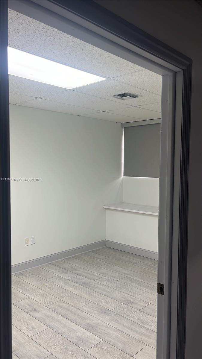 See details 20-1 / sq. ft. $ 2026-10-16 0 Photo
