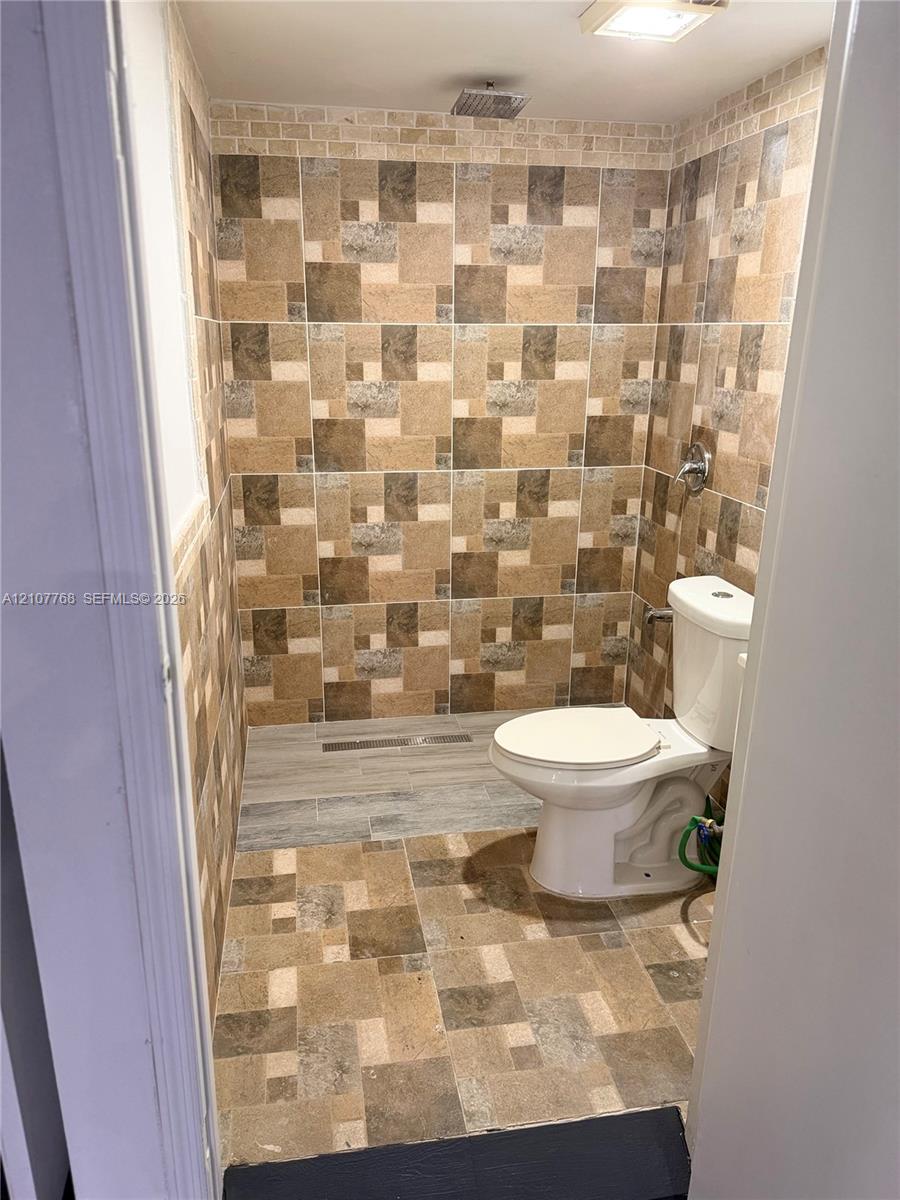See details 20-1 / sq. ft. $ 2026-10-16 0 Photo