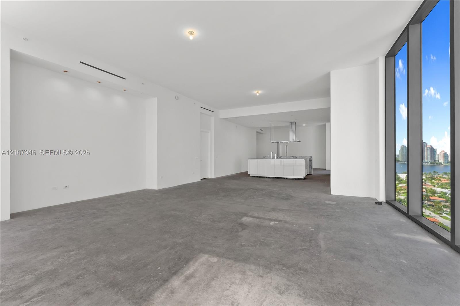 See details 1501 4 / 6 3252 sq. ft. $ 2026-10-16 0 Photo