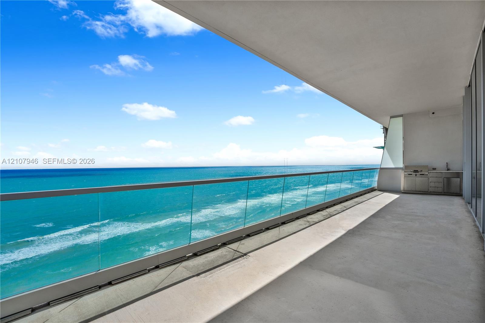 See details 1501 4 / 6 3252 sq. ft. $ 2026-10-16 0 Photo