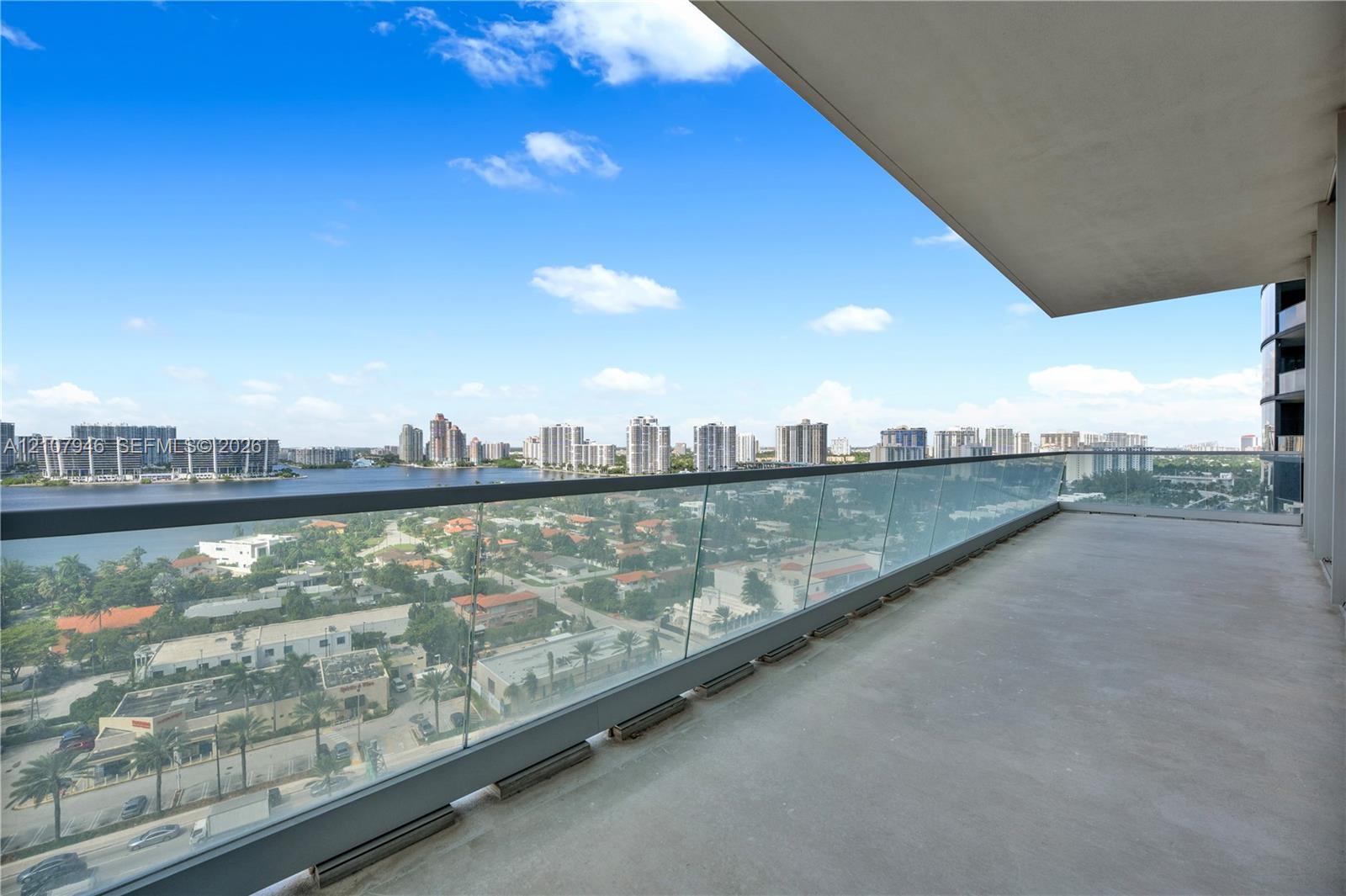 See details 1501 4 / 6 3252 sq. ft. $ 2026-10-16 0 Photo