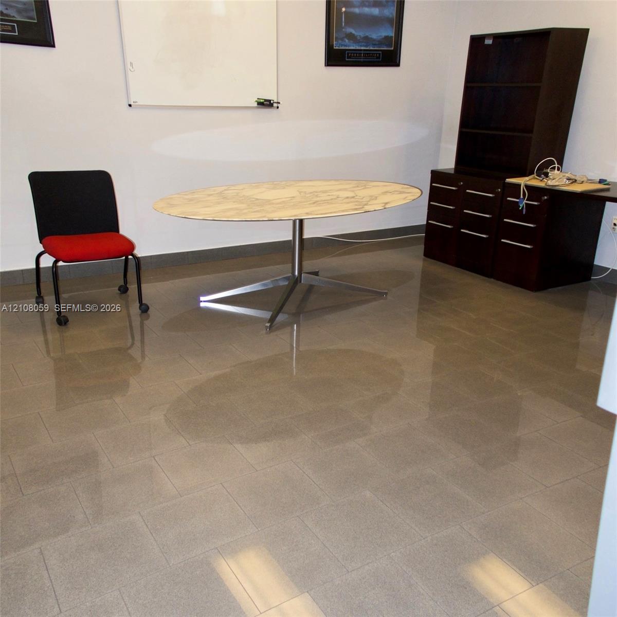 Ver detalles 1,2,3 / sq. ft. $ 2026-10-16 0 foto