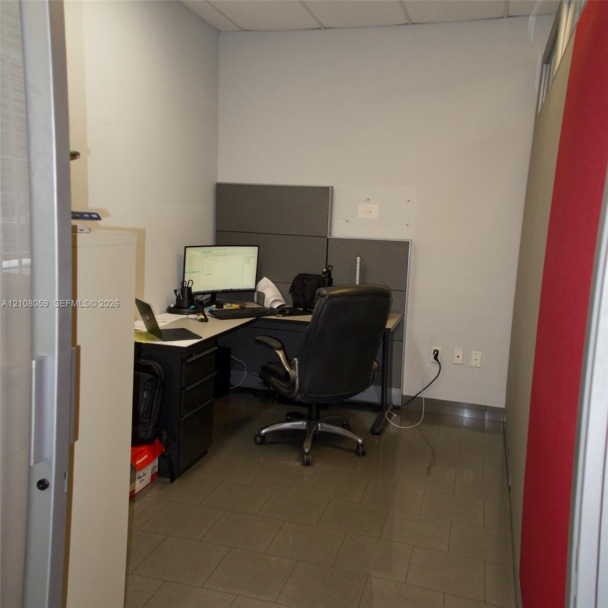 See details 1,2,3 / sq. ft. $ 2026-10-16 0 Photo