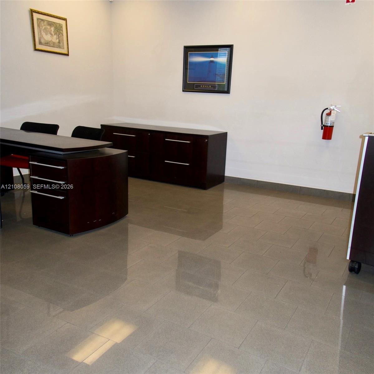 See details 1,2,3 / sq. ft. $ 2026-10-16 0 Photo