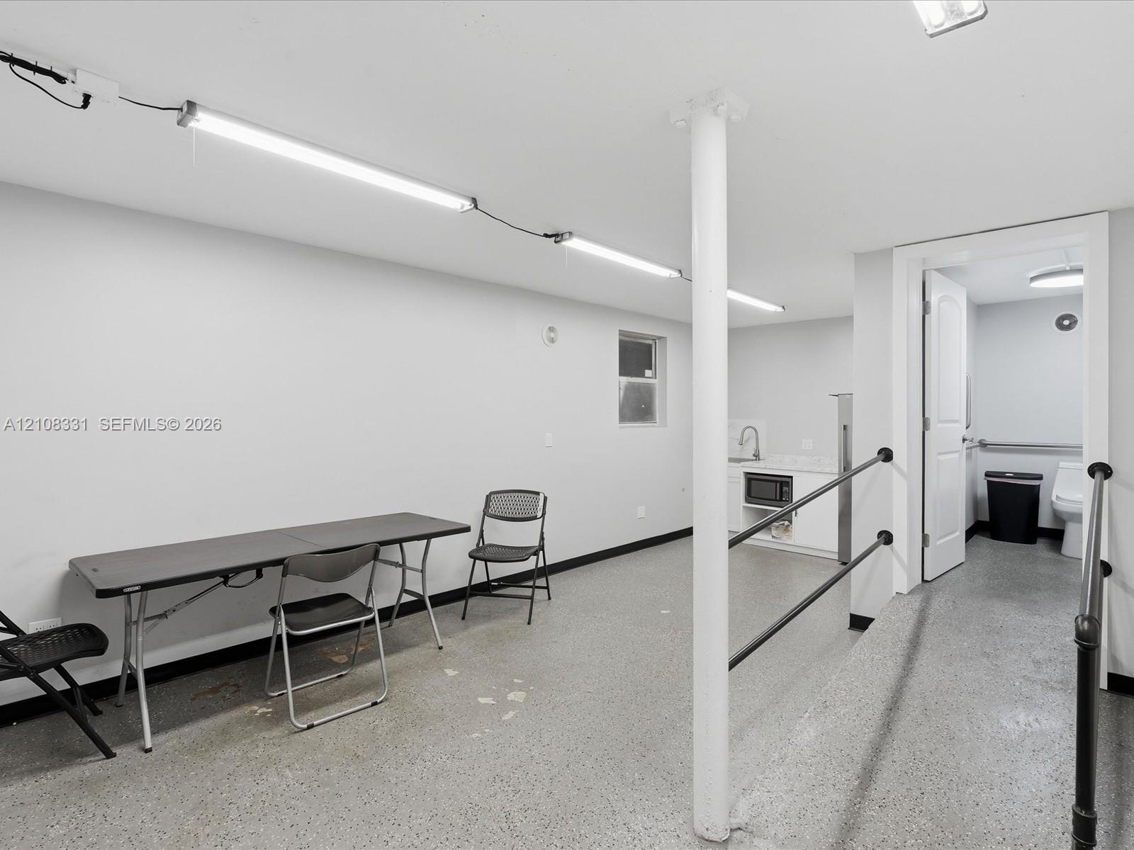   /   sq. ft. $ 2026-10-17 0 Photo