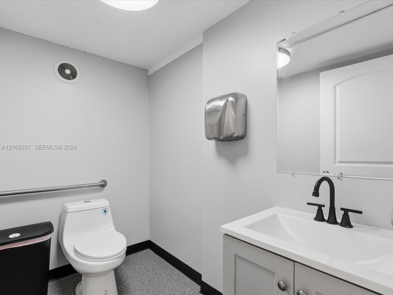   /   sq. ft. $ 2026-10-17 0 Photo
