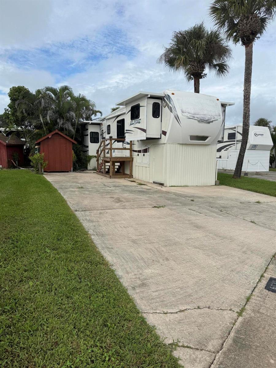 See details / 0 sq. ft. $ 2026-10-18 0 Photo