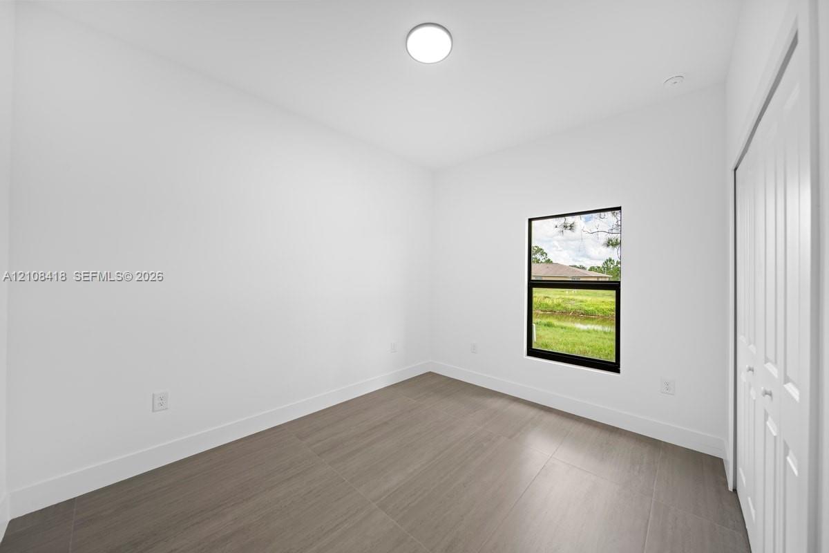 See details / 1200 sq. ft. $ 2026-10-17 0 Photo