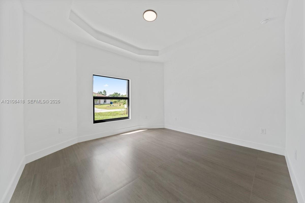 See details / 1200 sq. ft. $ 2026-10-17 0 Photo