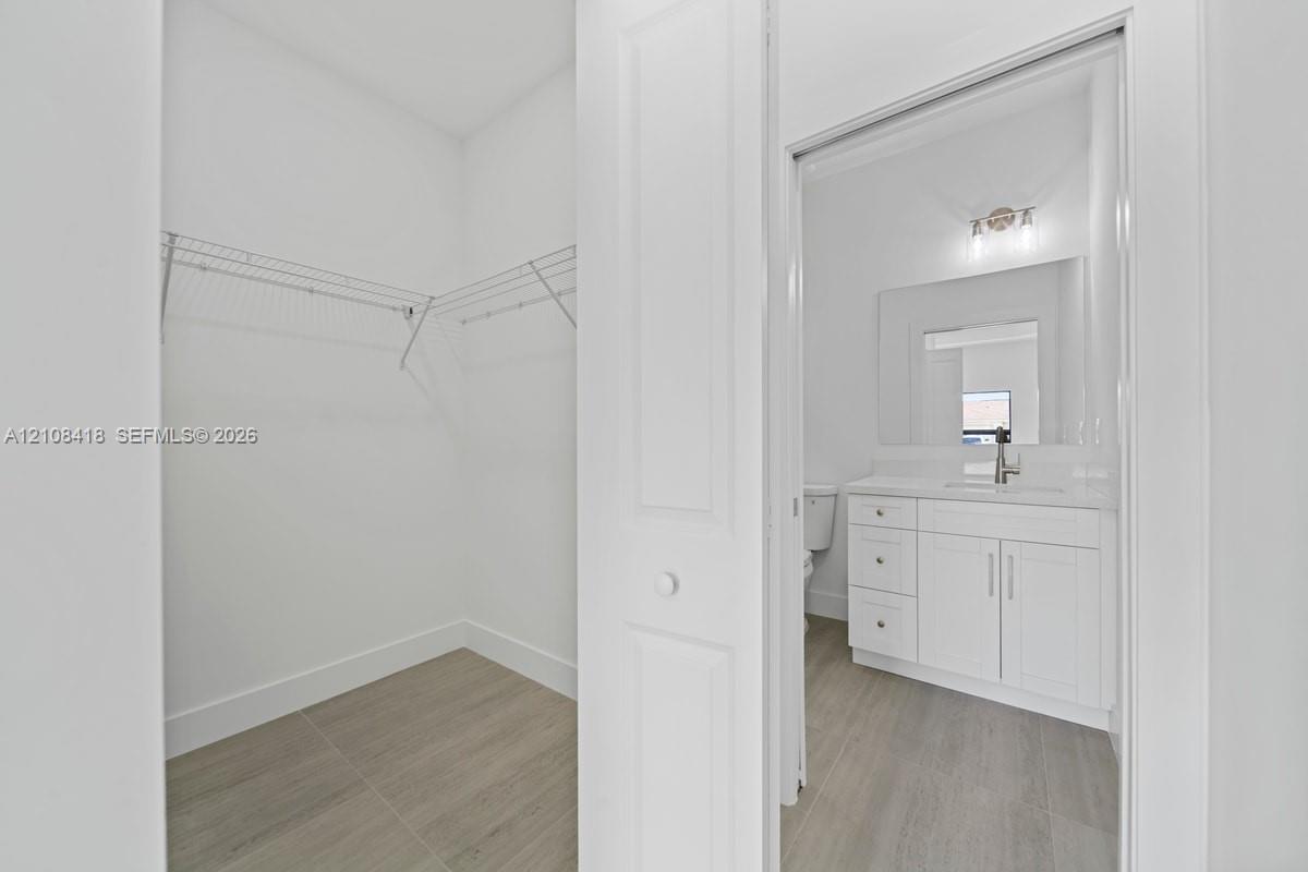 See details / 1200 sq. ft. $ 2026-10-17 0 Photo