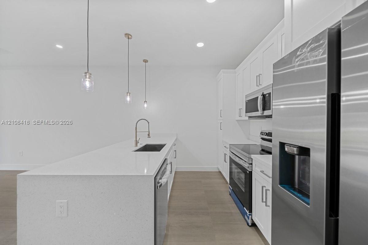 See details / 1200 sq. ft. $ 2026-10-17 0 Photo