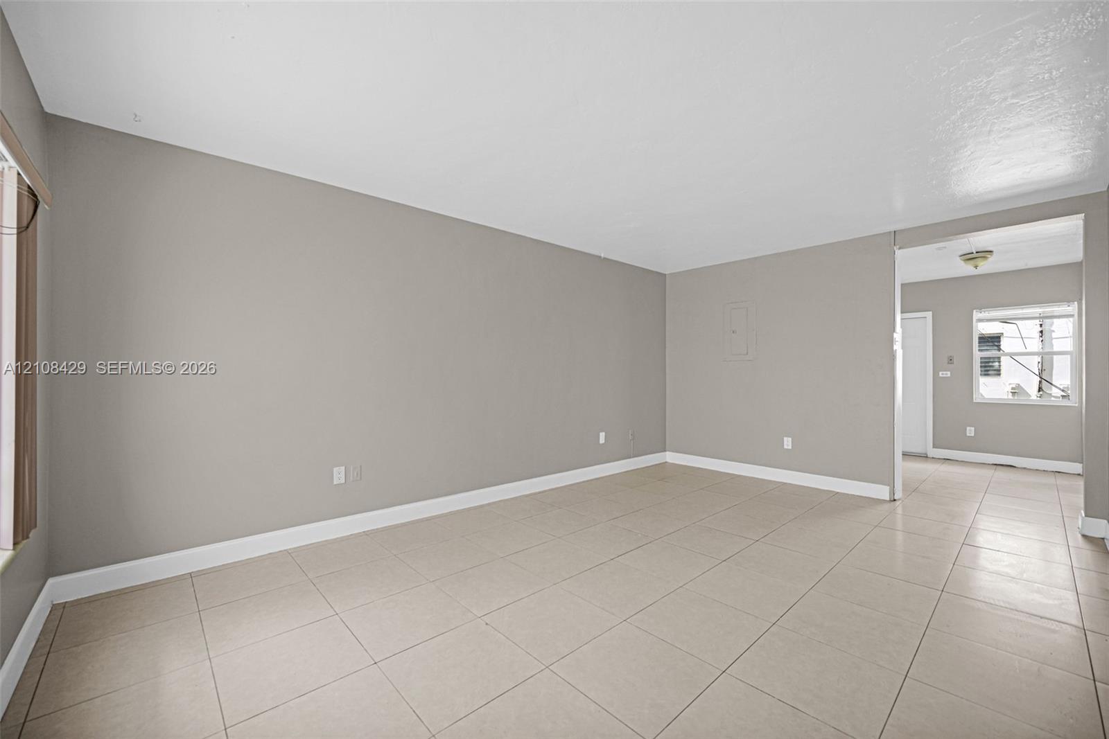  /  4064 sq. ft. $ 2026-10-17 0 foto