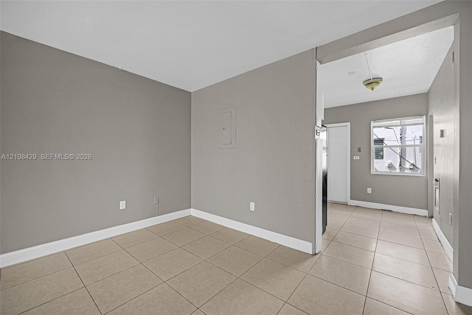   /  4064 sq. ft. $ 2026-10-17 0 foto