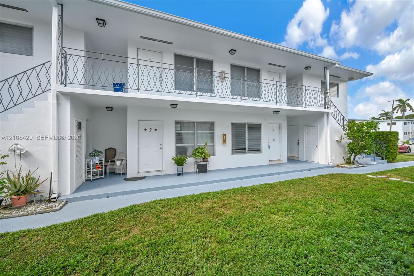   /  4064 sq. ft. $ 2026-10-17 0 foto