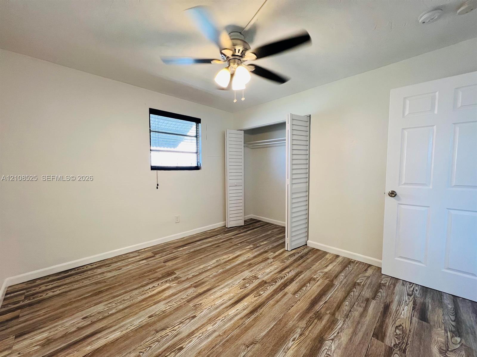   /  1400 sq. ft. $ 2026-10-18 0 foto