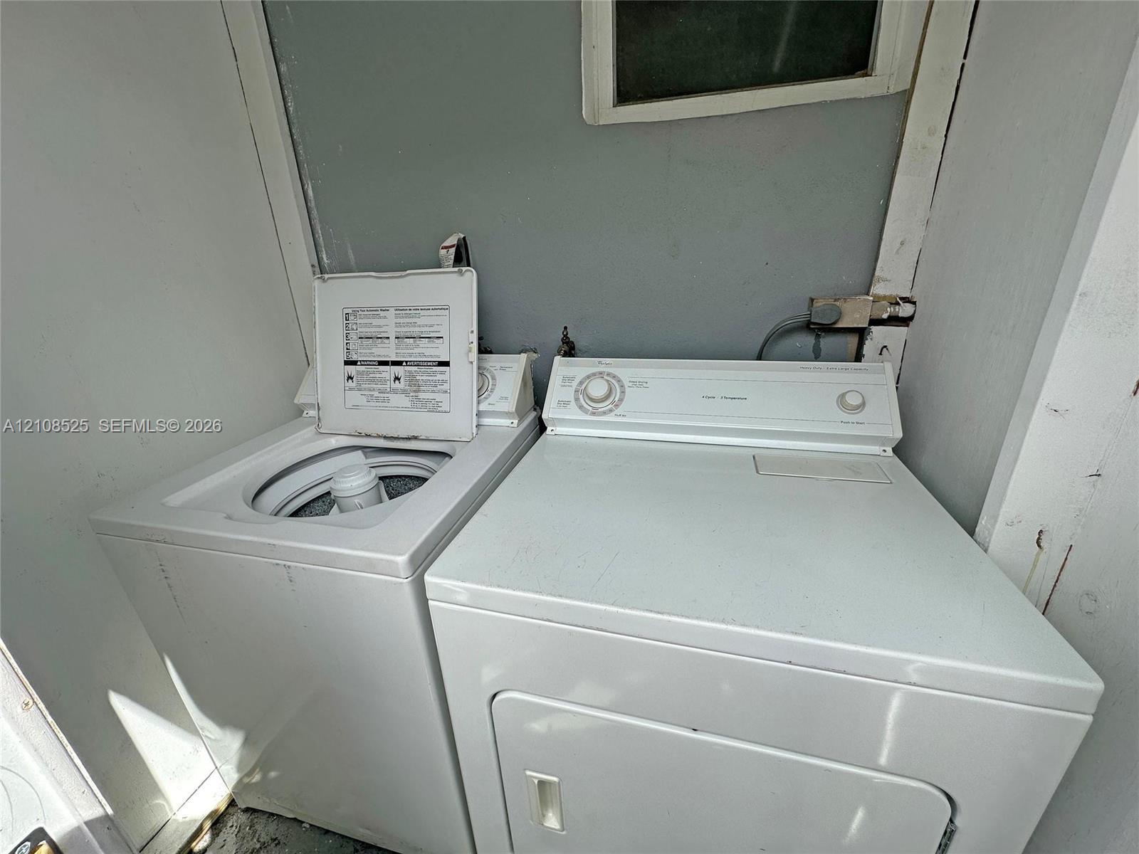   /  1400 sq. ft. $ 2026-10-18 0 foto