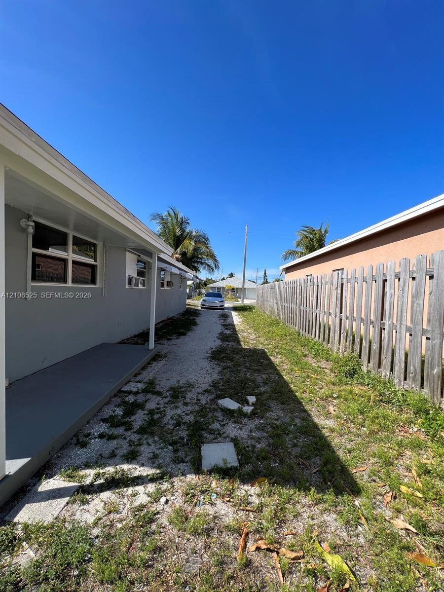   /  1400 sq. ft. $ 2026-10-18 0 foto