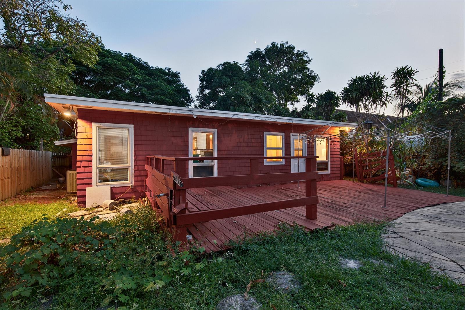 See details A-B / 0 2592 sq. ft. $ 2026-10-19 0 Photo