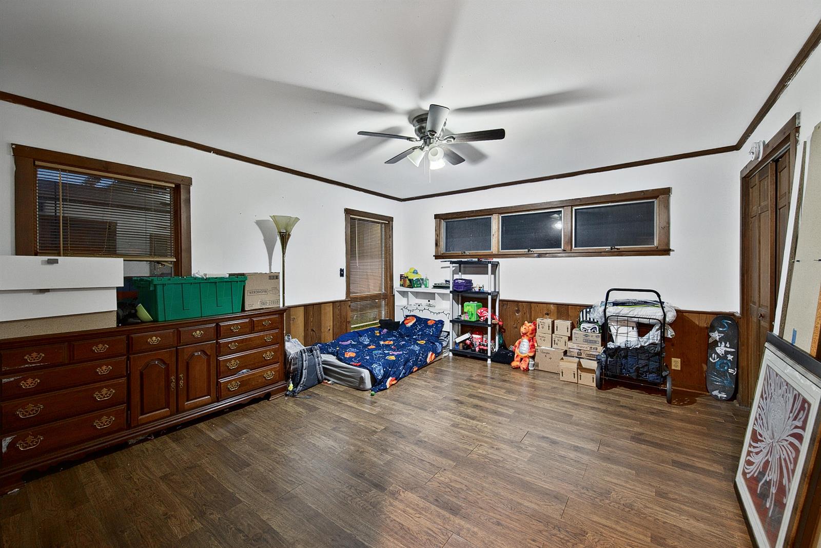 See details A-B / 0 2592 sq. ft. $ 2026-10-19 0 Photo