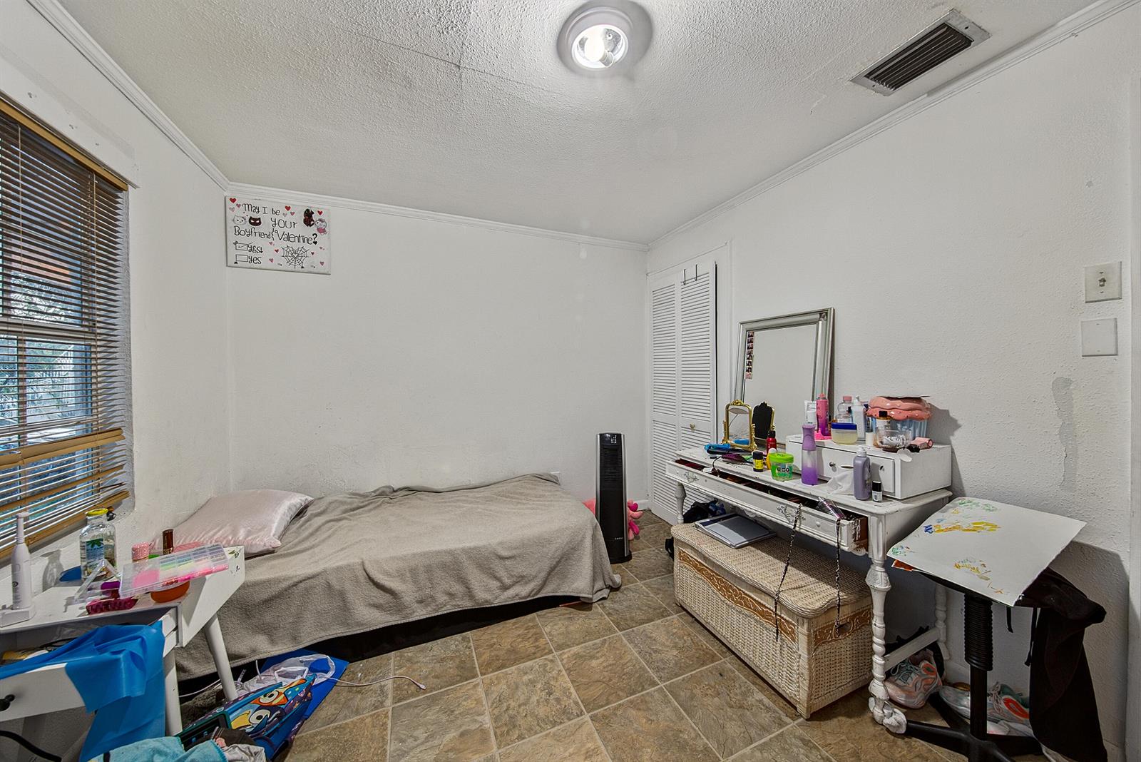 See details A-B / 0 2592 sq. ft. $ 2026-10-19 0 Photo