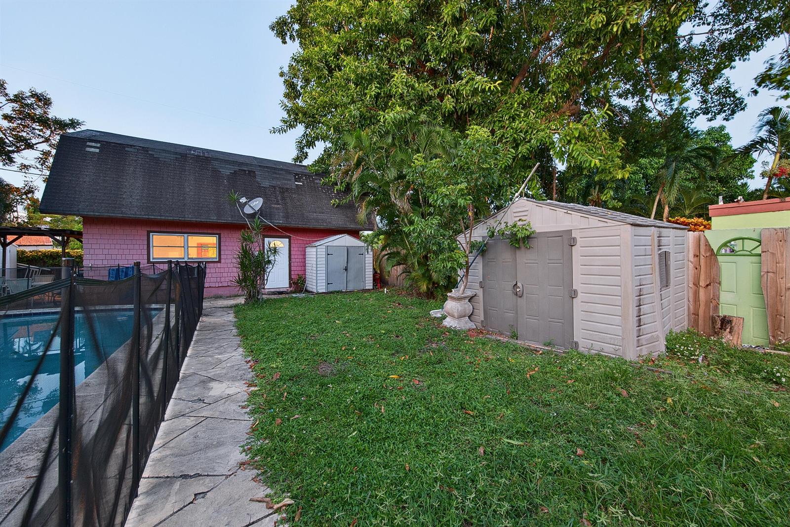 See details A-B / 0 2592 sq. ft. $ 2026-10-19 0 Photo