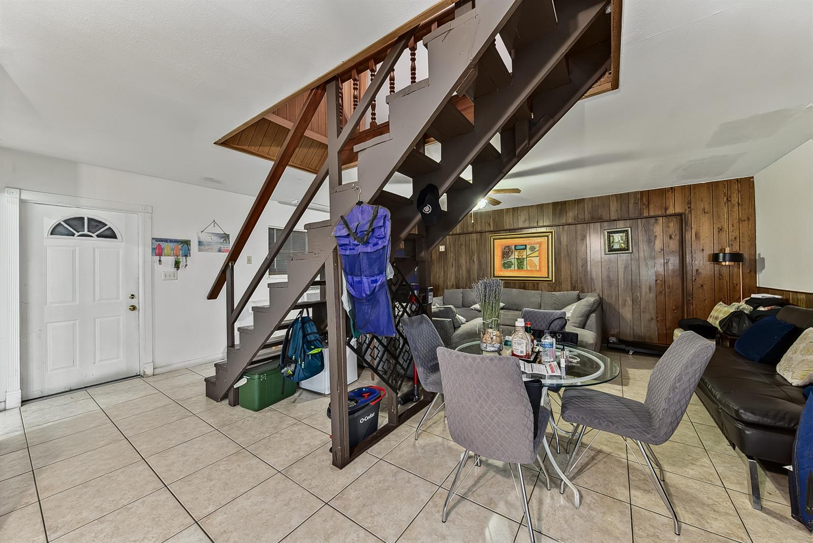 See details A-B / 0 2592 sq. ft. $ 2026-10-19 0 Photo