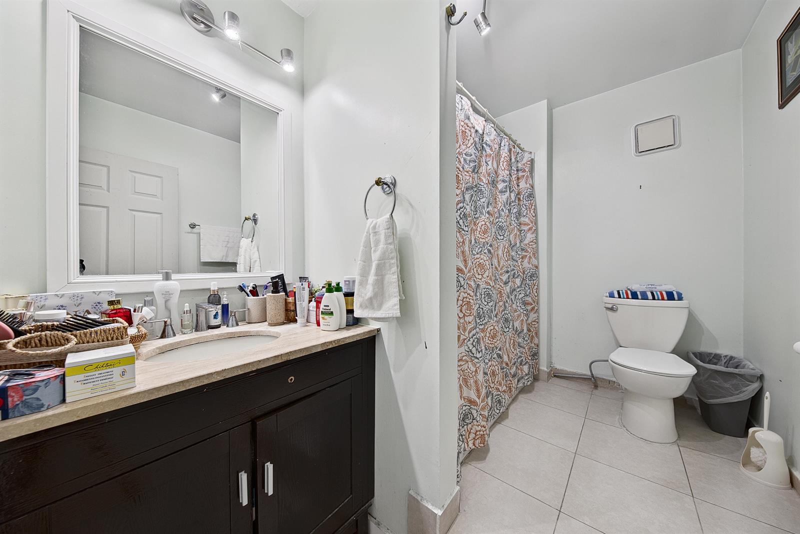 See details A-B / 0 2592 sq. ft. $ 2026-10-19 0 Photo