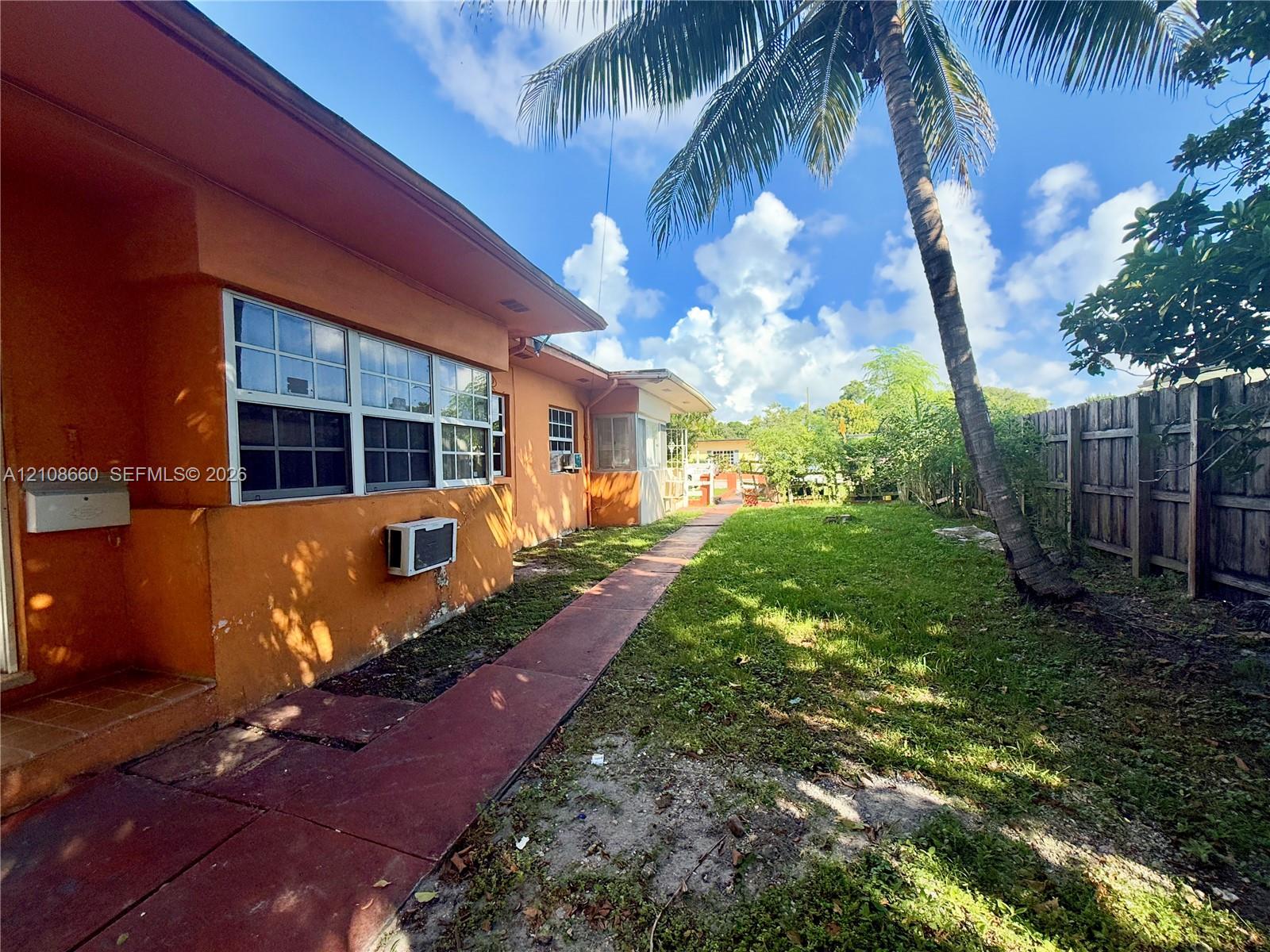   /  1564 sq. ft. $ 2026-10-18 0 foto