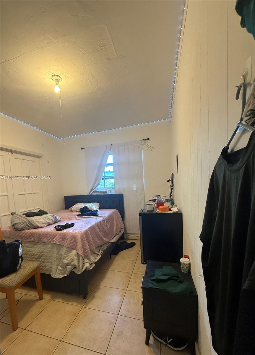   /  1564 sq. ft. $ 2026-10-18 0 foto