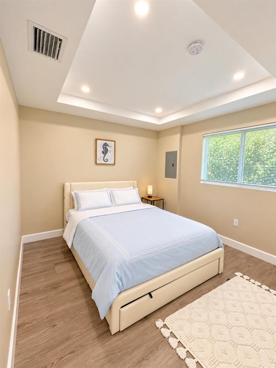 Ver detalles / 0 2594 sq. ft. $ 2026-10-19 0 foto